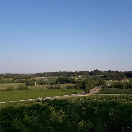 I Tre Olivi Bed & Breakfast Colà