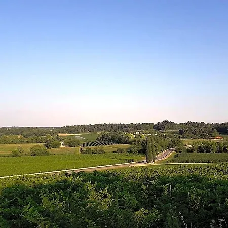 I Tre Olivi Bed and breakfast Colà